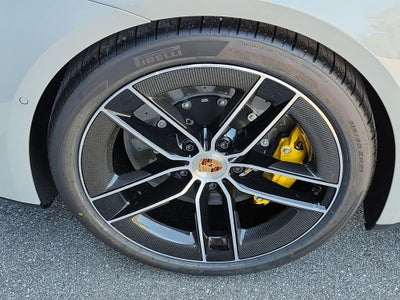 2026 Porsche 911 Carrera 4 GTS