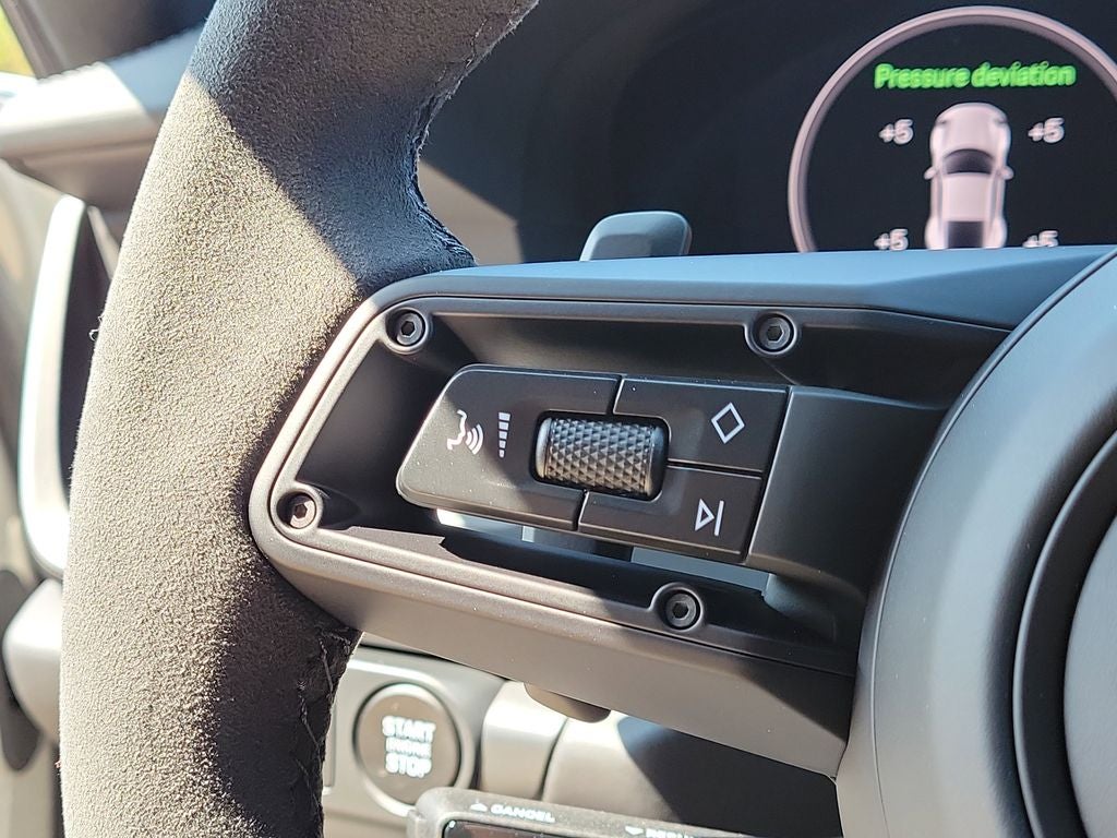 2026 Porsche 911 Carrera 4 GTS