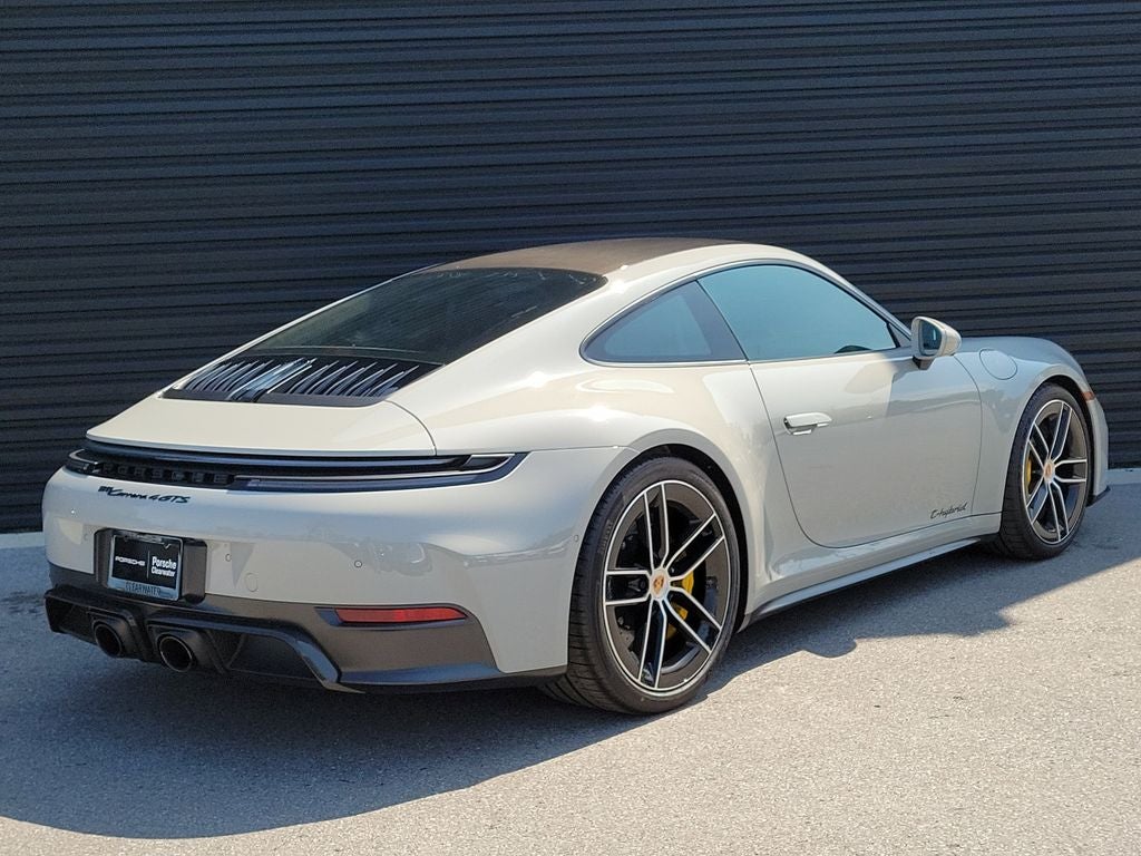 2026 Porsche 911 Carrera 4 GTS