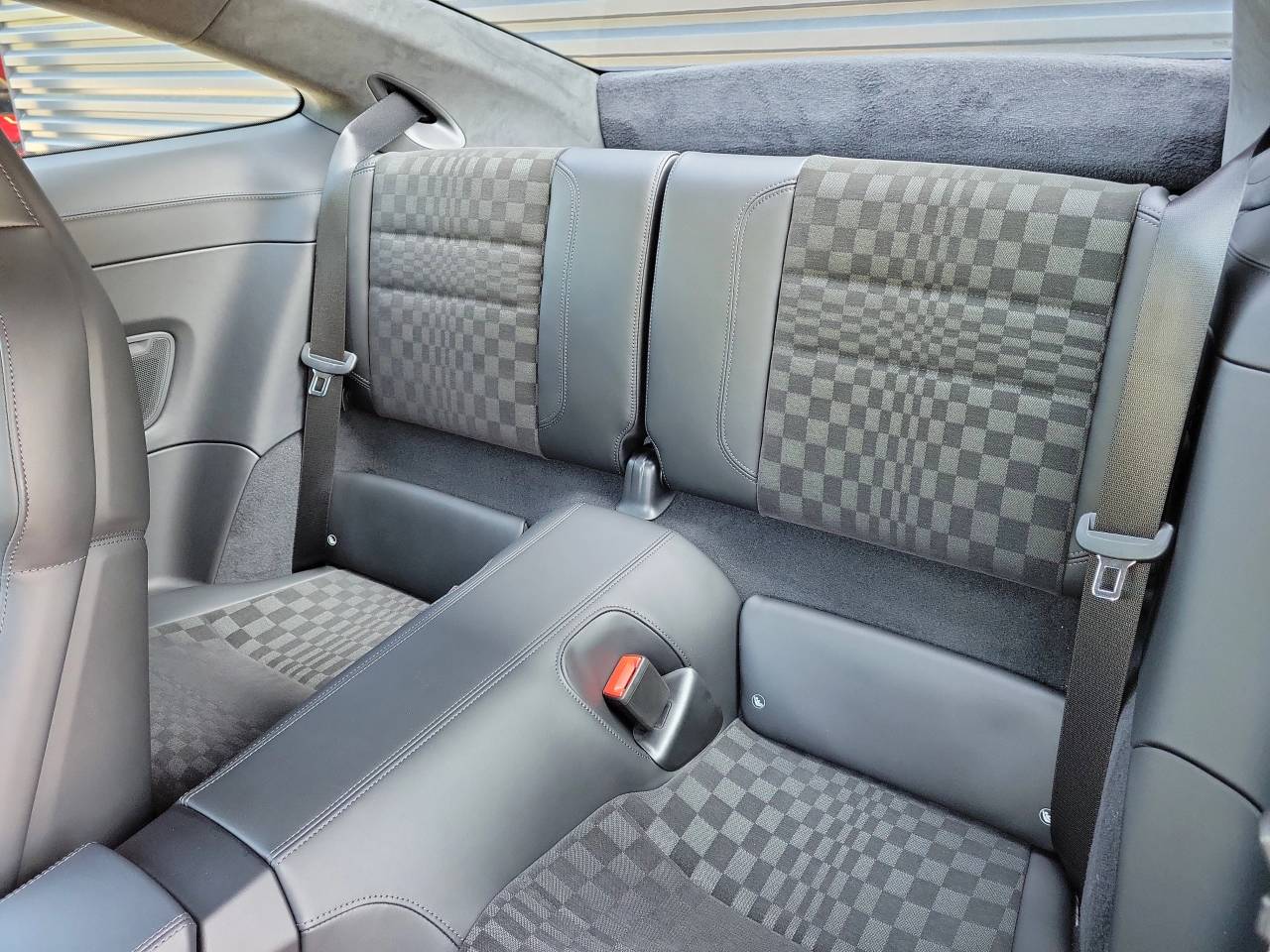 2026 Porsche 911 Carrera 4 GTS