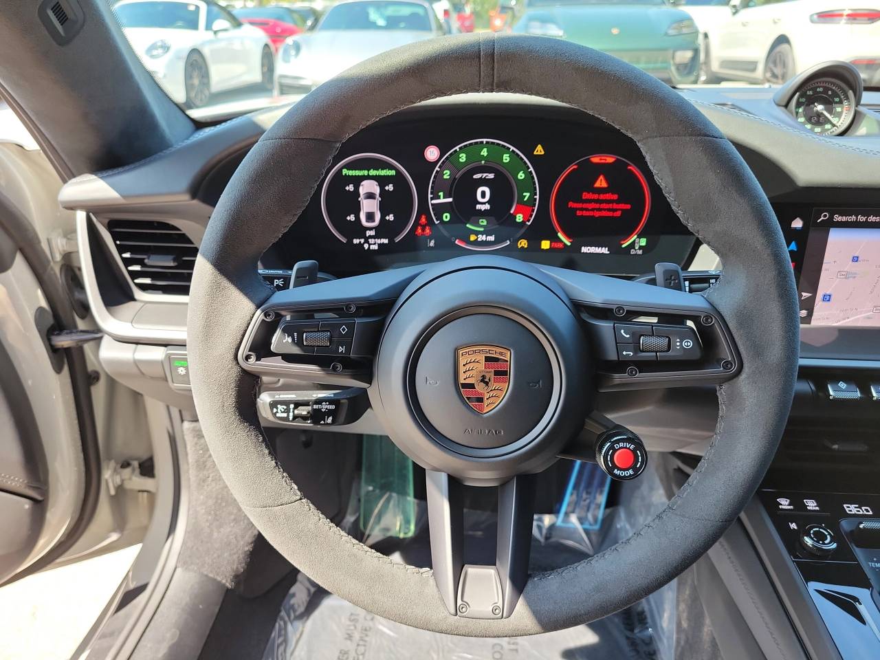 2026 Porsche 911 Carrera 4 GTS