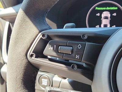 2026 Porsche 911 Carrera 4 GTS