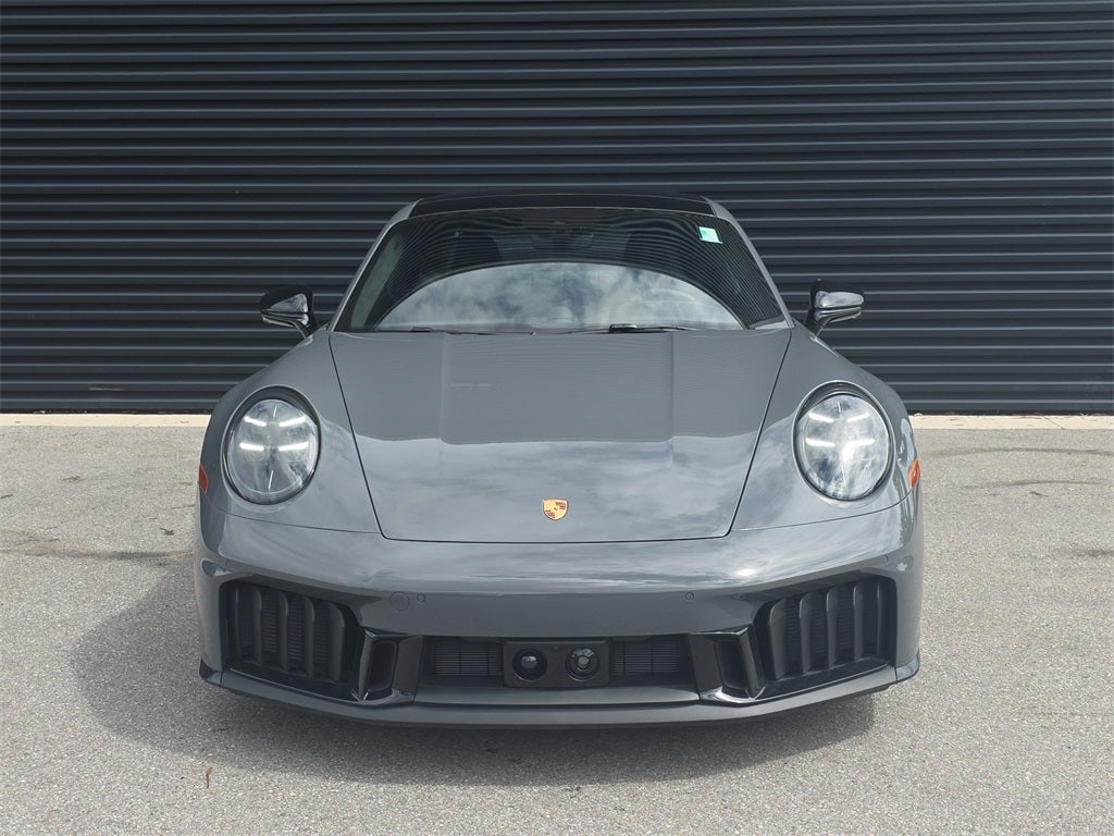 2025 Porsche 911 Carrera 4 GTS