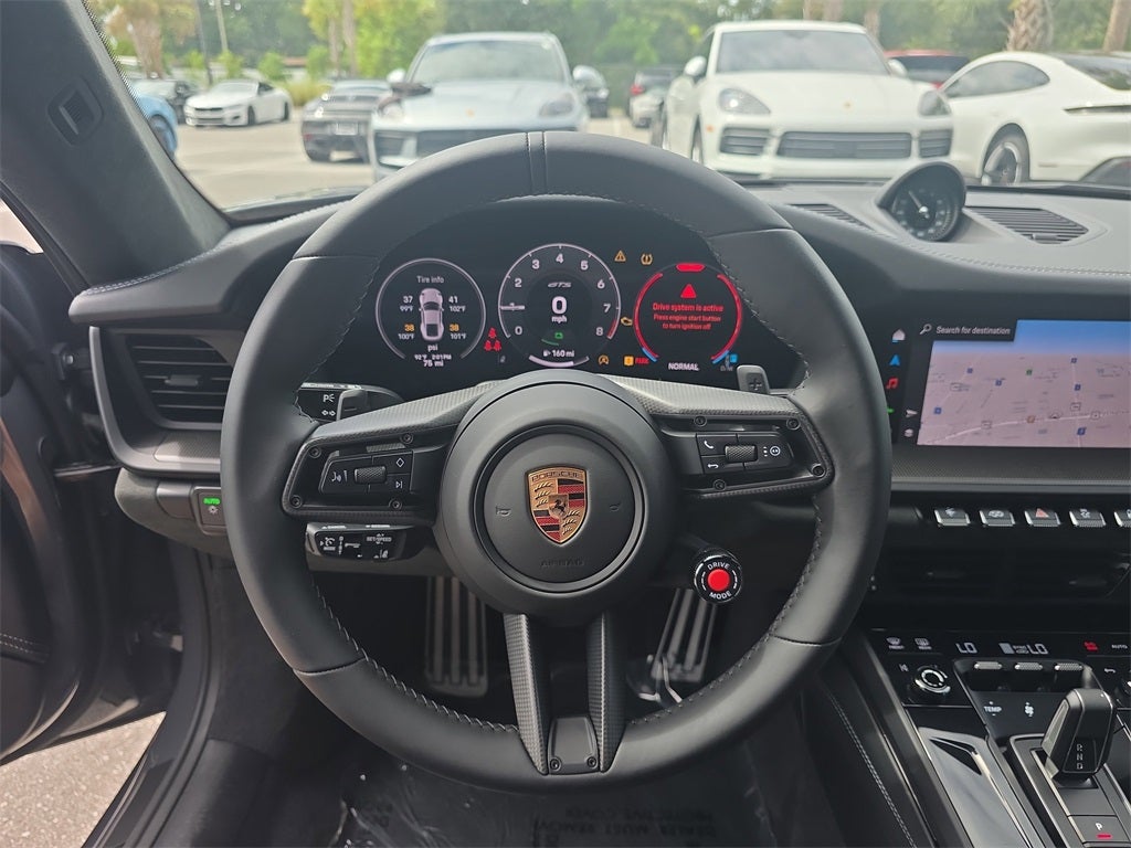 2025 Porsche 911 Carrera 4 GTS