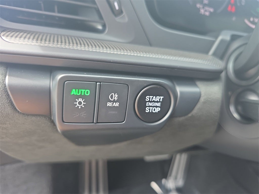 2025 Porsche 911 Carrera 4 GTS