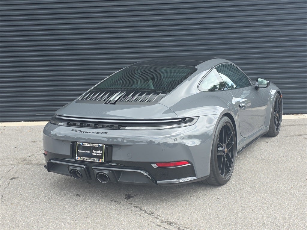 2025 Porsche 911 Carrera 4 GTS