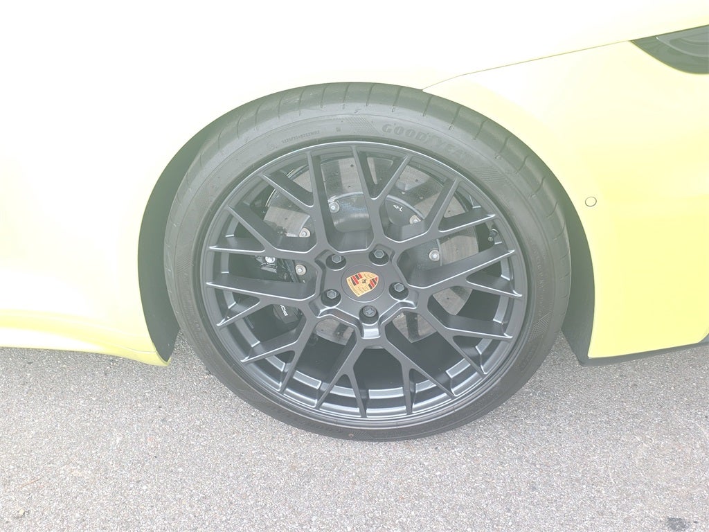 2025 Porsche 911 Carrera GTS