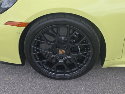 2025 Porsche 911 Carrera GTS