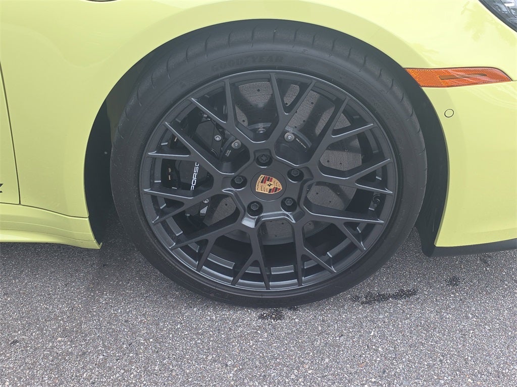 2025 Porsche 911 Carrera GTS