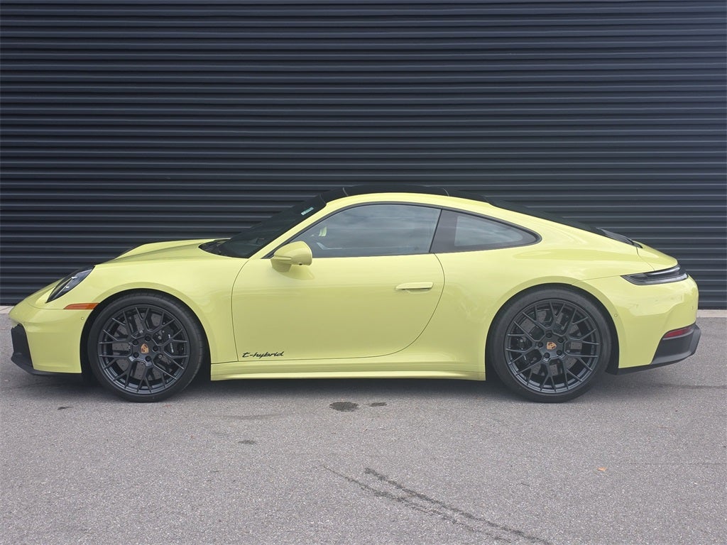 2025 Porsche 911 Carrera GTS