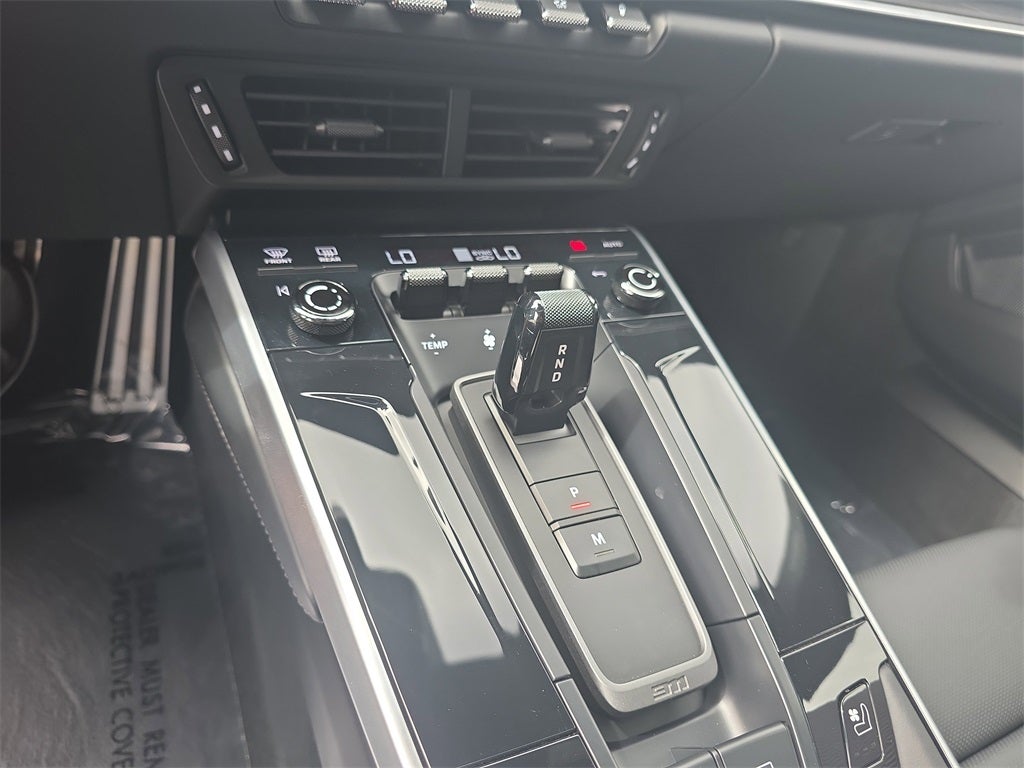 2025 Porsche 911 Carrera GTS