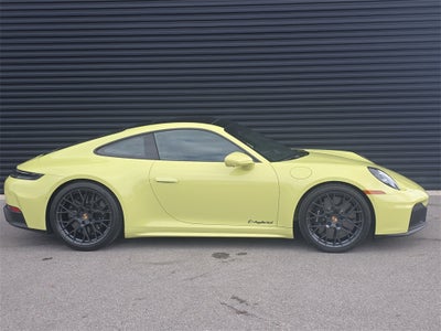 2025 Porsche 911 Carrera GTS