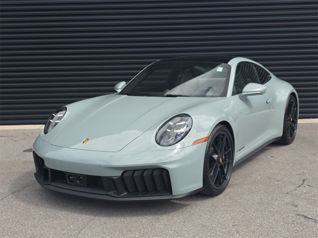 2025 Porsche 911 Carrera GTS