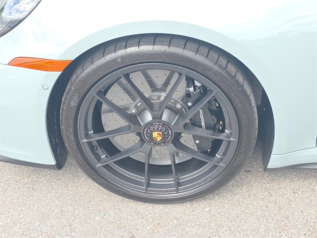 2025 Porsche 911 Carrera GTS