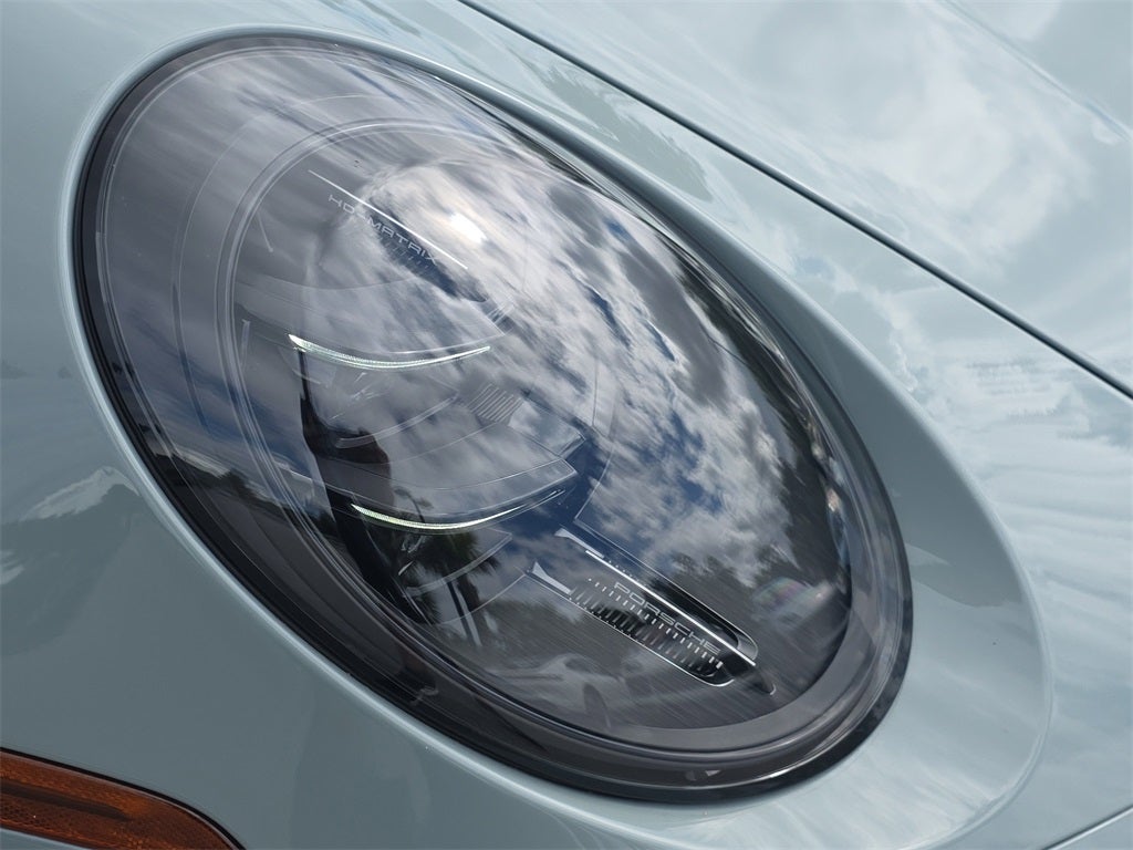 2025 Porsche 911 Carrera GTS