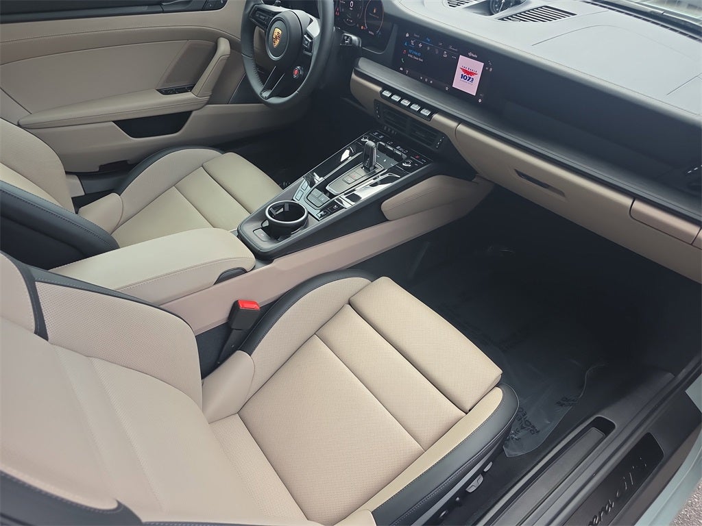 2025 Porsche 911 Carrera GTS