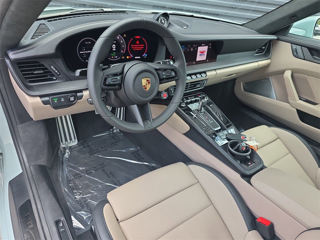 2025 Porsche 911 Carrera GTS