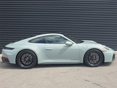 2025 Porsche 911 Carrera GTS