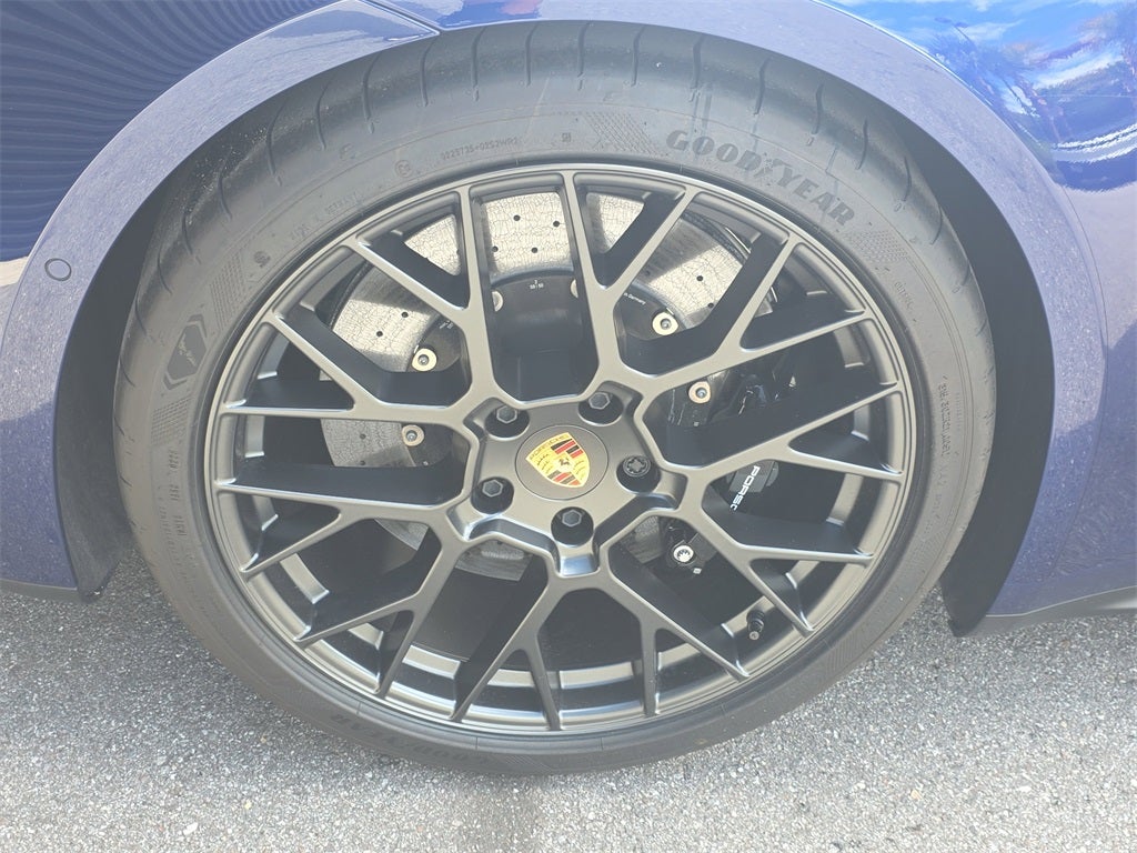 2025 Porsche 911 Carrera GTS