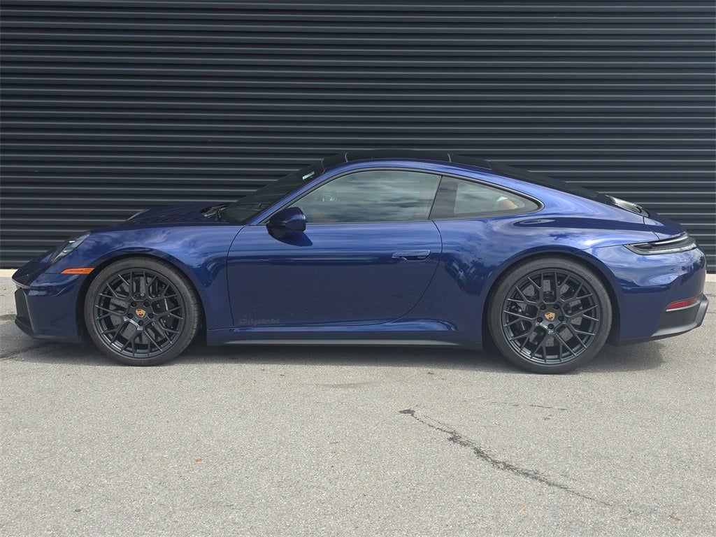 2025 Porsche 911 Carrera GTS