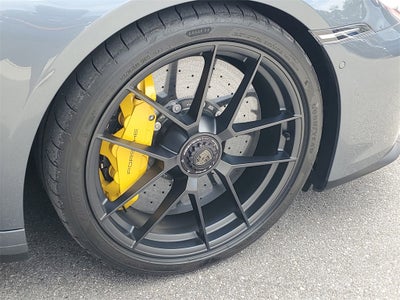 2025 Porsche 911 Carrera 4 GTS