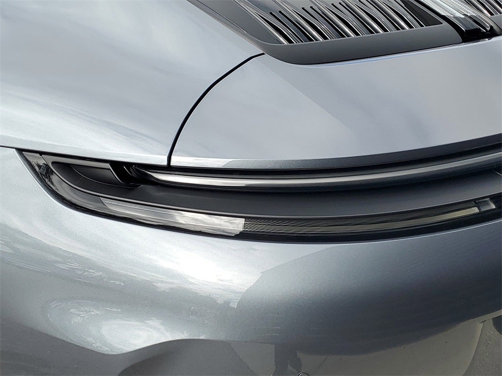 2025 Porsche 911 Carrera 4 GTS