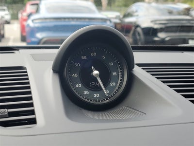 2025 Porsche 911 Carrera 4 GTS