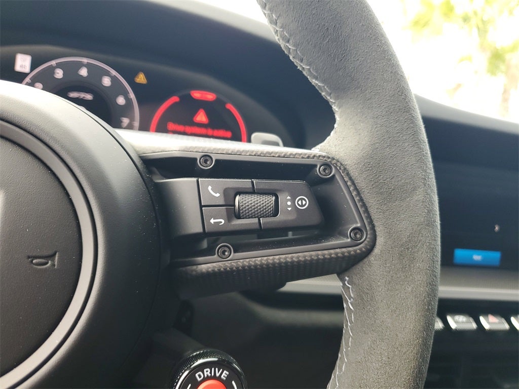 2025 Porsche 911 Carrera 4 GTS