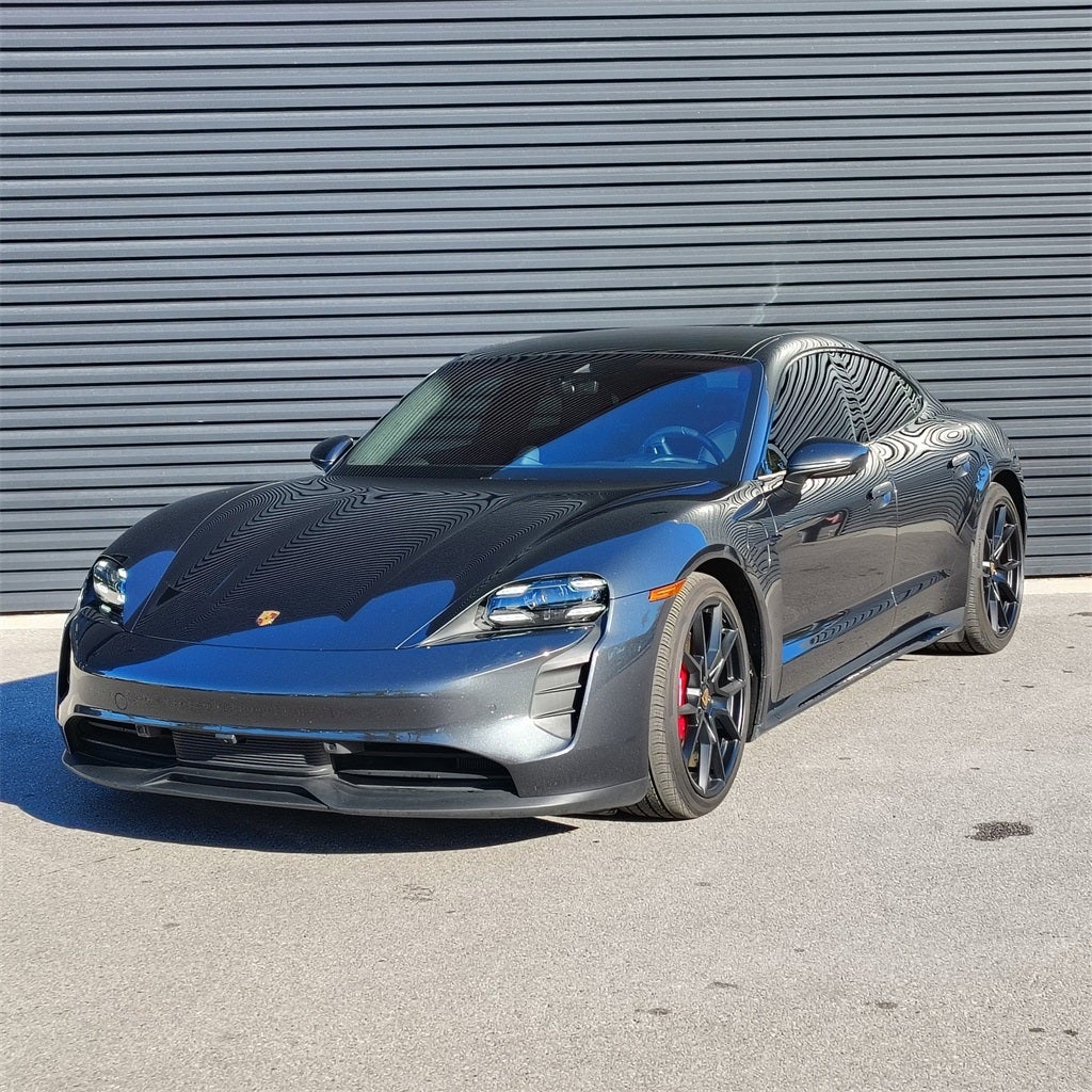 2022 Porsche Taycan GTS