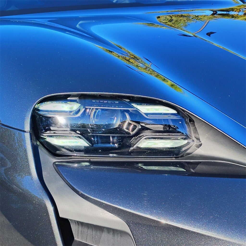 2022 Porsche Taycan GTS