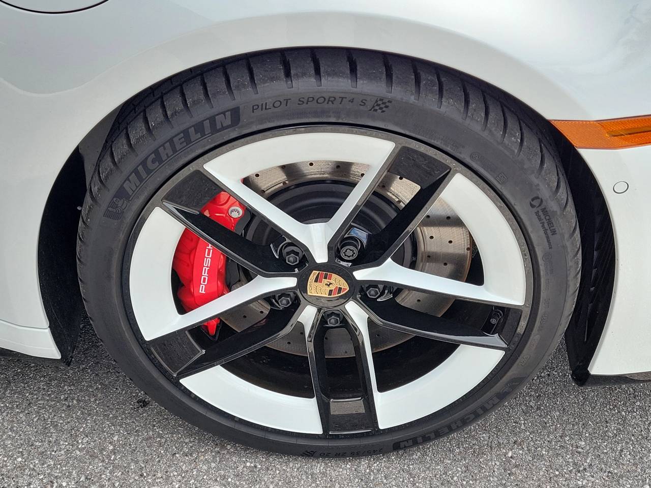 2026 Porsche 911 Carrera 4S