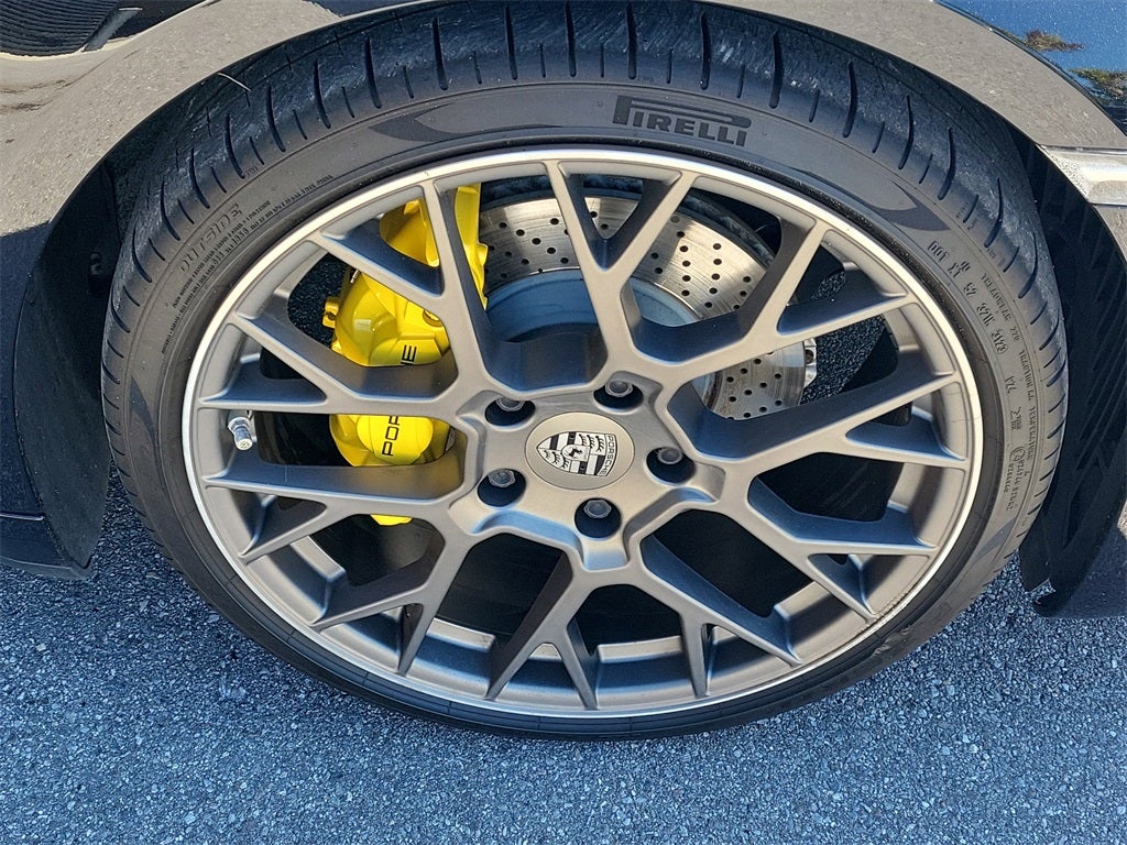 2021 Porsche 911 Carrera