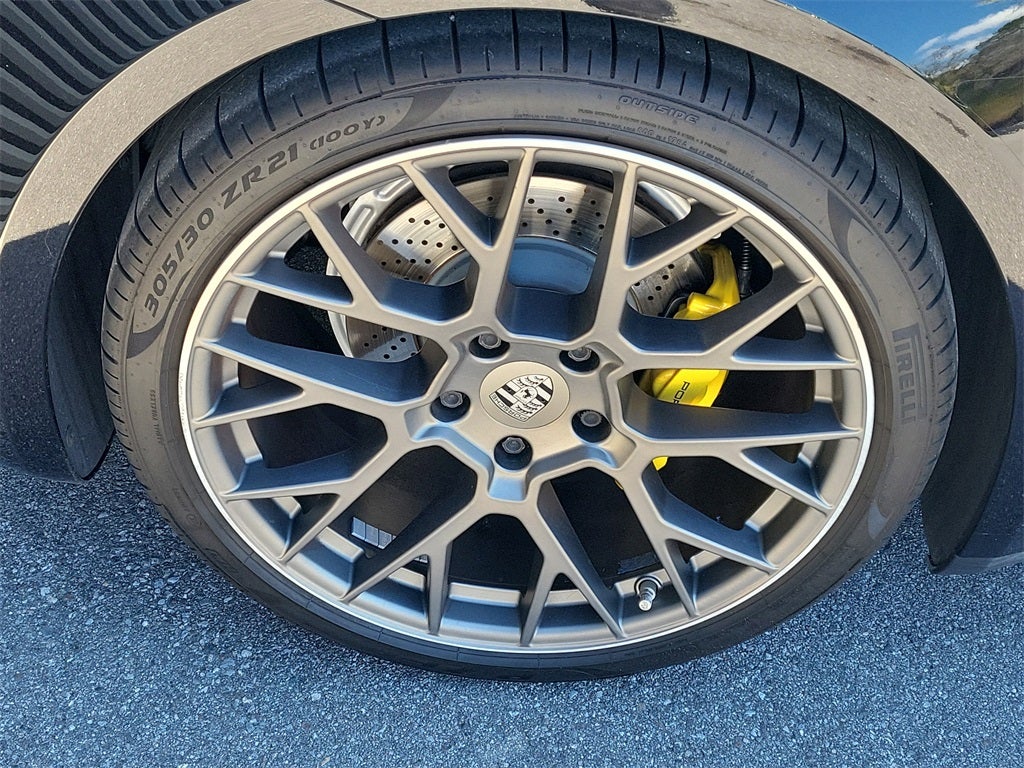 2021 Porsche 911 Carrera