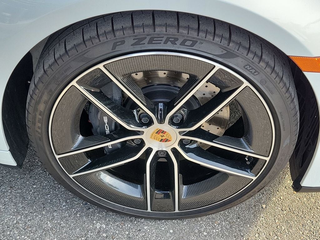 2025 Porsche 911 Carrera