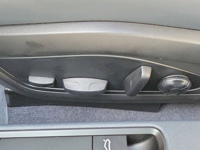 2025 Porsche 911 Carrera