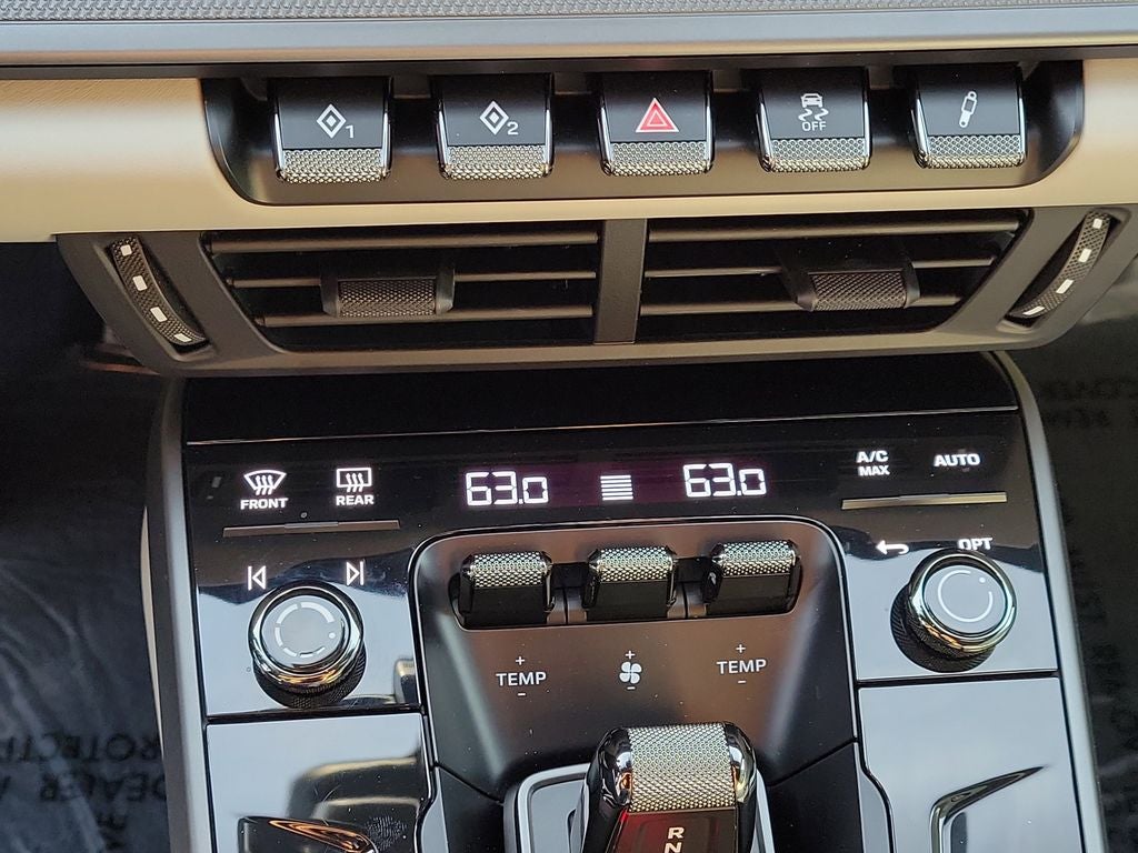 2025 Porsche 911 Carrera