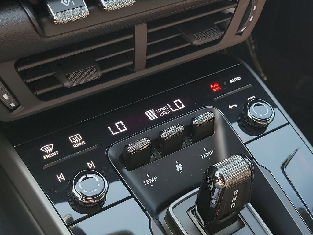 2025 Porsche 911 Carrera Cabriolet