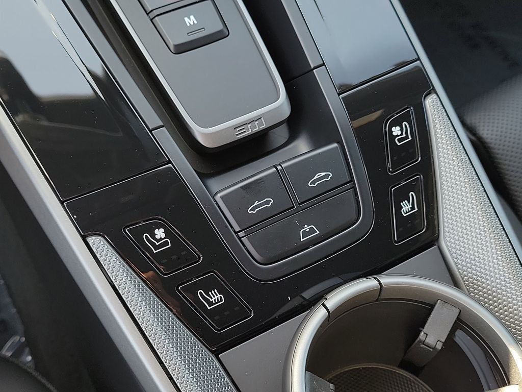 2025 Porsche 911 Carrera Cabriolet