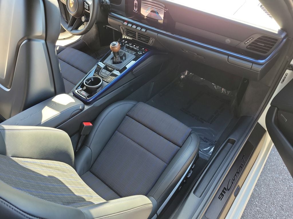 2025 Porsche 911 Carrera T Cabriolet