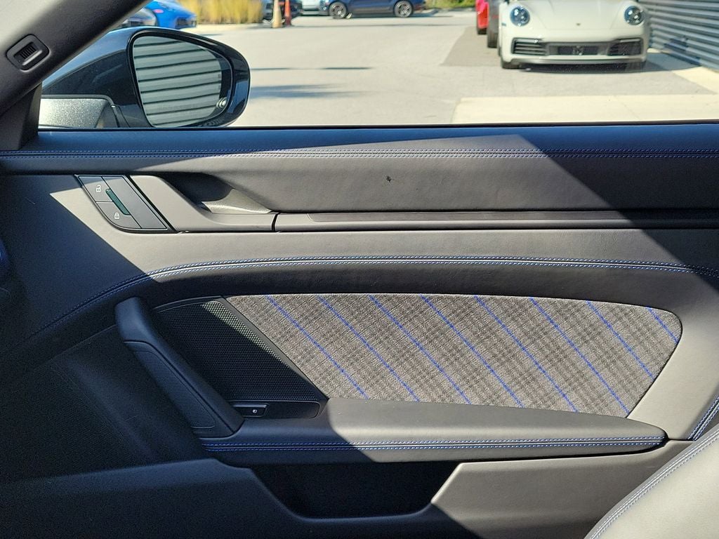 2025 Porsche 911 Carrera T Cabriolet