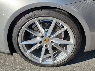 2022 Porsche 911 Carrera 4