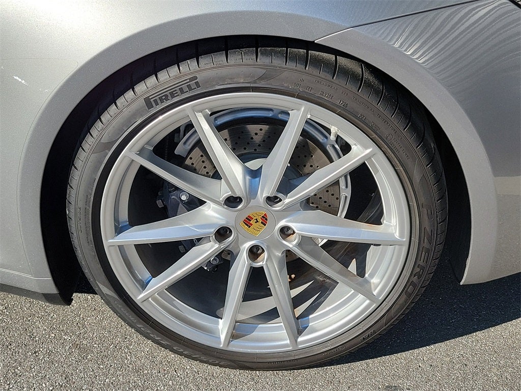 2022 Porsche 911 Carrera 4