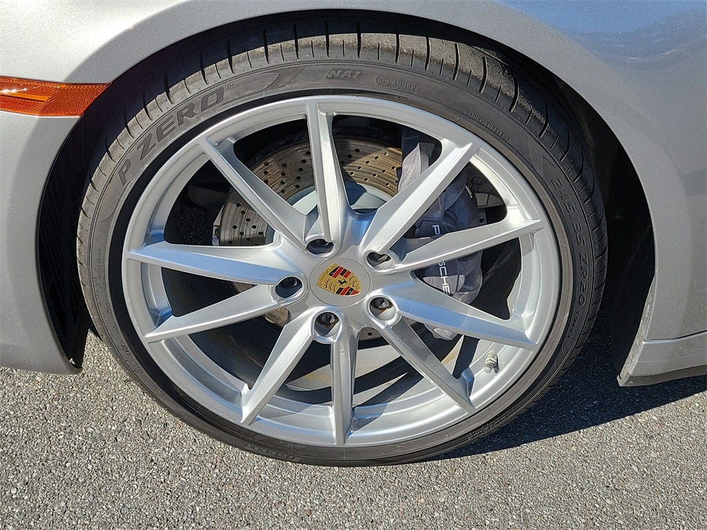 2022 Porsche 911 Carrera 4