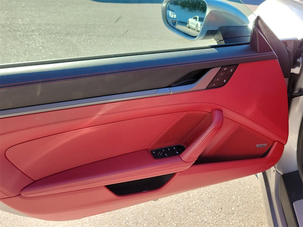 2022 Porsche 911 Carrera 4