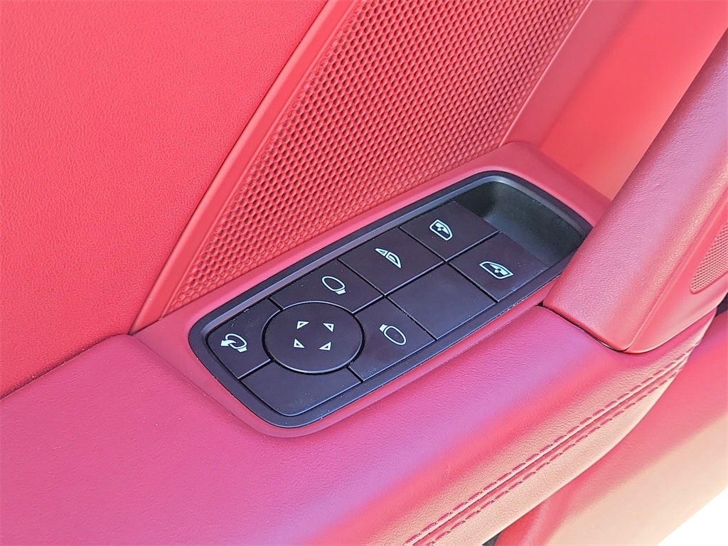 2022 Porsche 911 Carrera 4