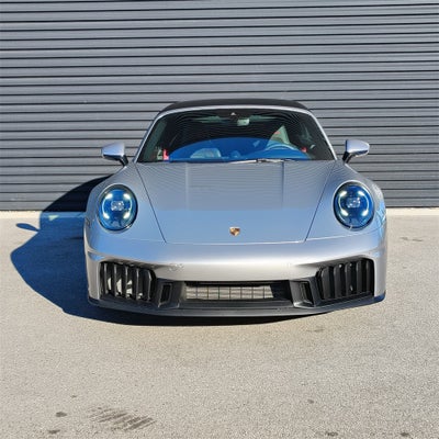 2026 Porsche 911 Carrera 4 GTS