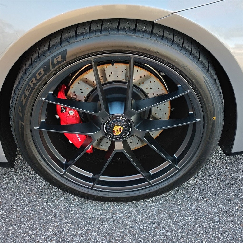 2026 Porsche 911 Carrera 4 GTS