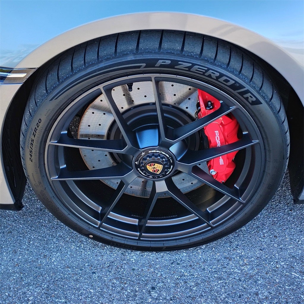 2026 Porsche 911 Carrera 4 GTS