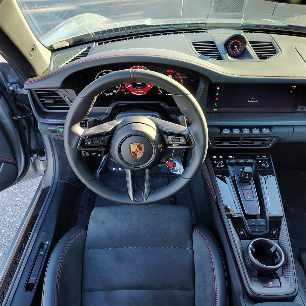 2026 Porsche 911 Carrera 4 GTS