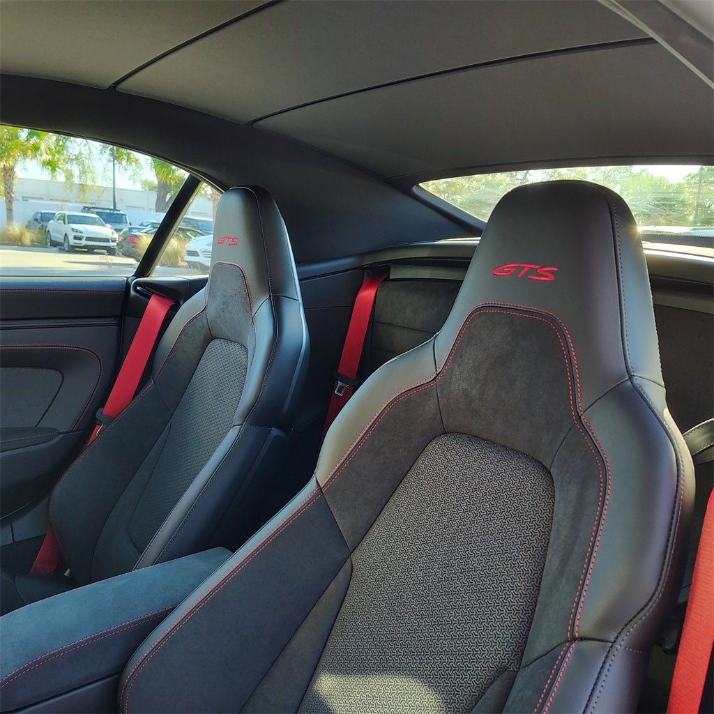 2026 Porsche 911 Carrera 4 GTS